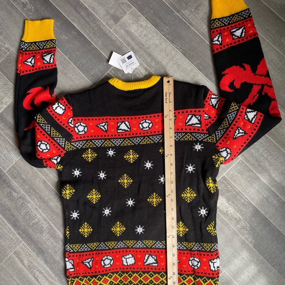 Dungeons And Dragons Ugly Christmas Sweater Mens Small- Gamestop Xmas NEW - Picture 4 of 8